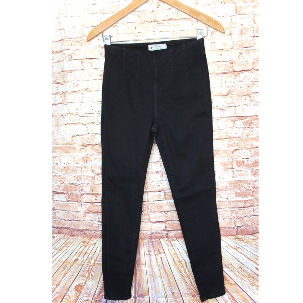 Free People | Black High Waisted Pull On Jeans